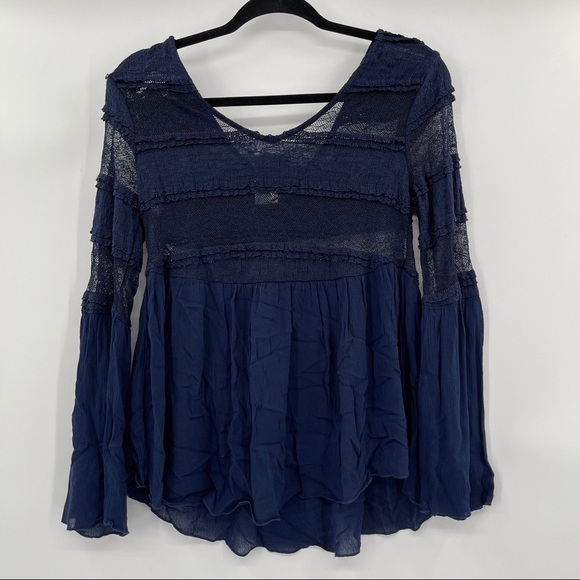 Chaser Double V Peplum Lace Top Blouse​ - Picture 3 of 7